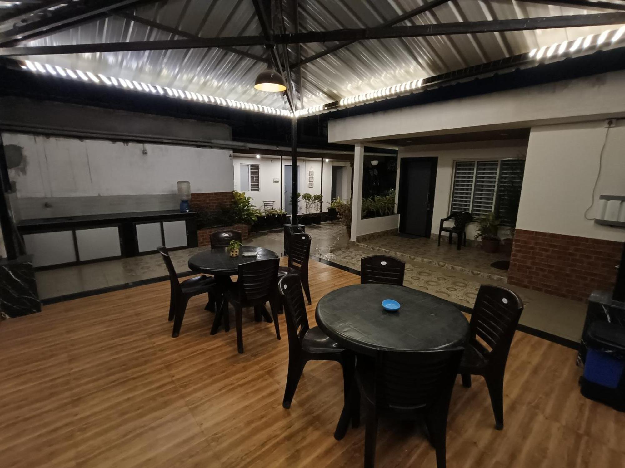 Areca Homestay Ґувахаті Екстер'єр фото